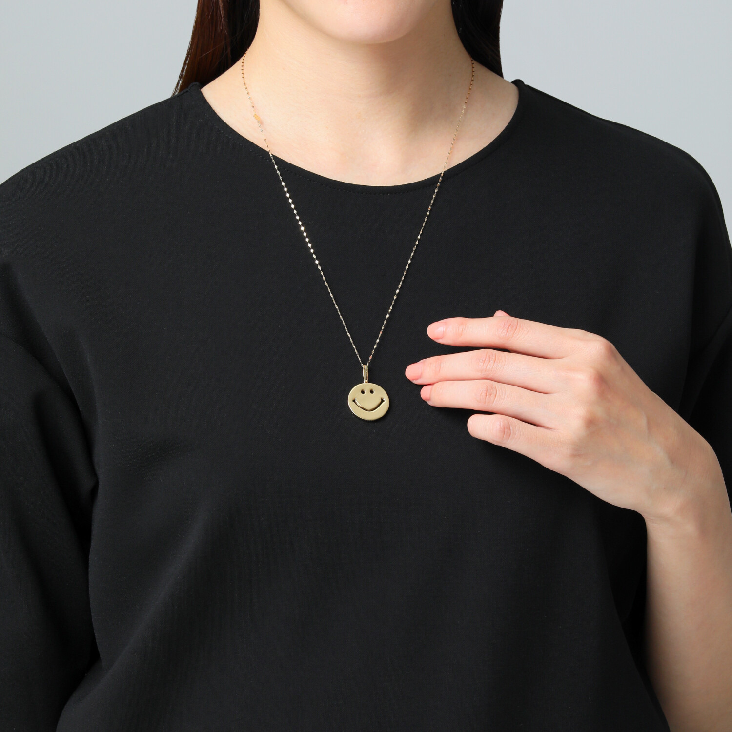 エクラプリュス １８Ｋ ２カラットＵＰ ダイヤモンドパヴェ スマイル ペンダントトップ