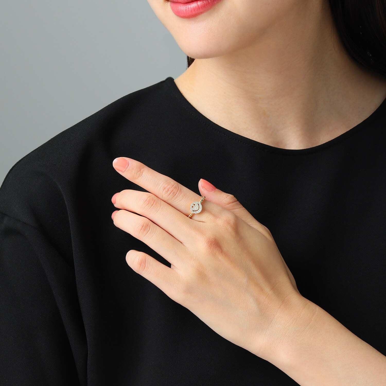 エクラプリュス １８Ｋ ダイヤモンドパヴェ スマイル フレキシブルリング