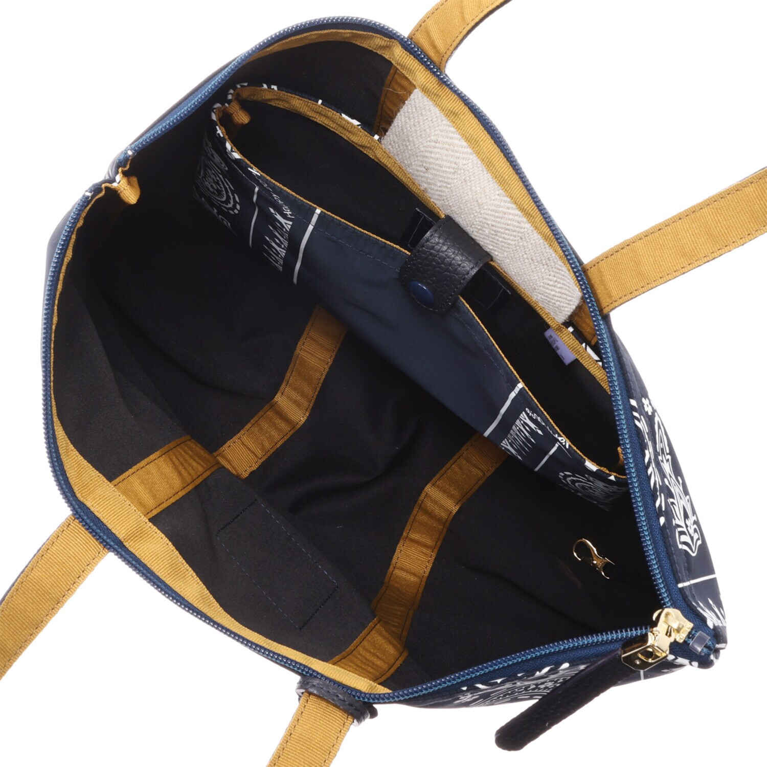 エーディーエムジェイ ナイロン バンダナプリント サブバッグ