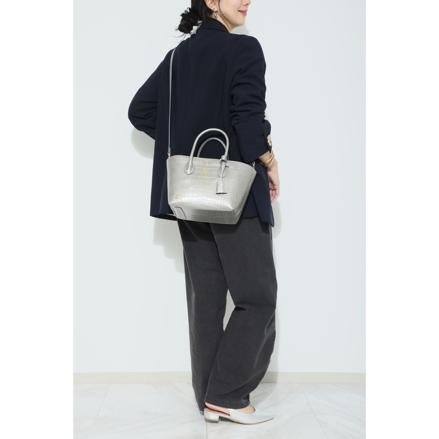 エーディーエムジェイ 牛革クロコ型ダイル押し ２ウェイ キューブトートバッグ ＜Ｓ＞