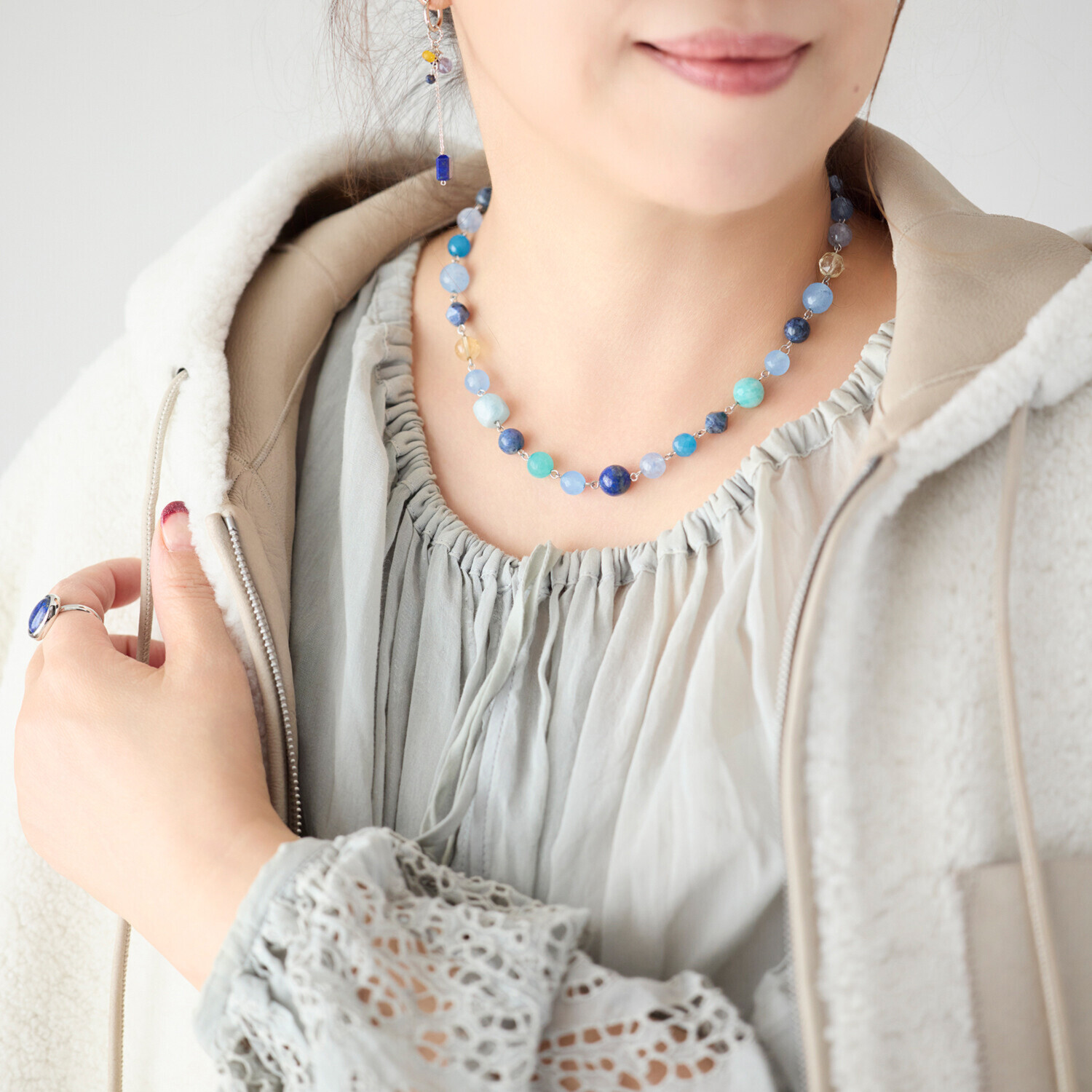 シマ・リリアーナ マルチジェム カラフルネックレス