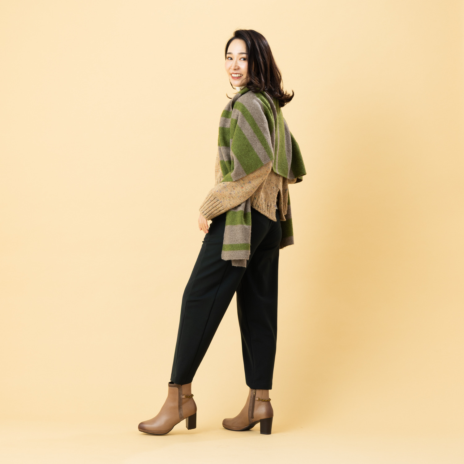 ピーツー とにかく気持ち良い 極上キュプラ裏起毛 ６枚接ぎ ソフトカーブパンツ 