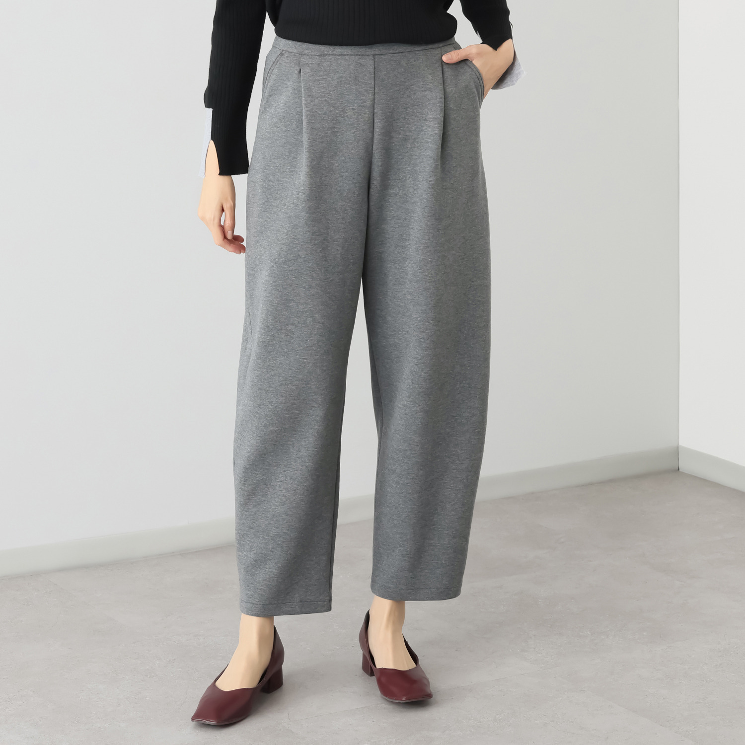 ラ　ヴァーグ　デトワール リラックスカジュアル ダンボール素材 大人のバレルシルエット パンツ