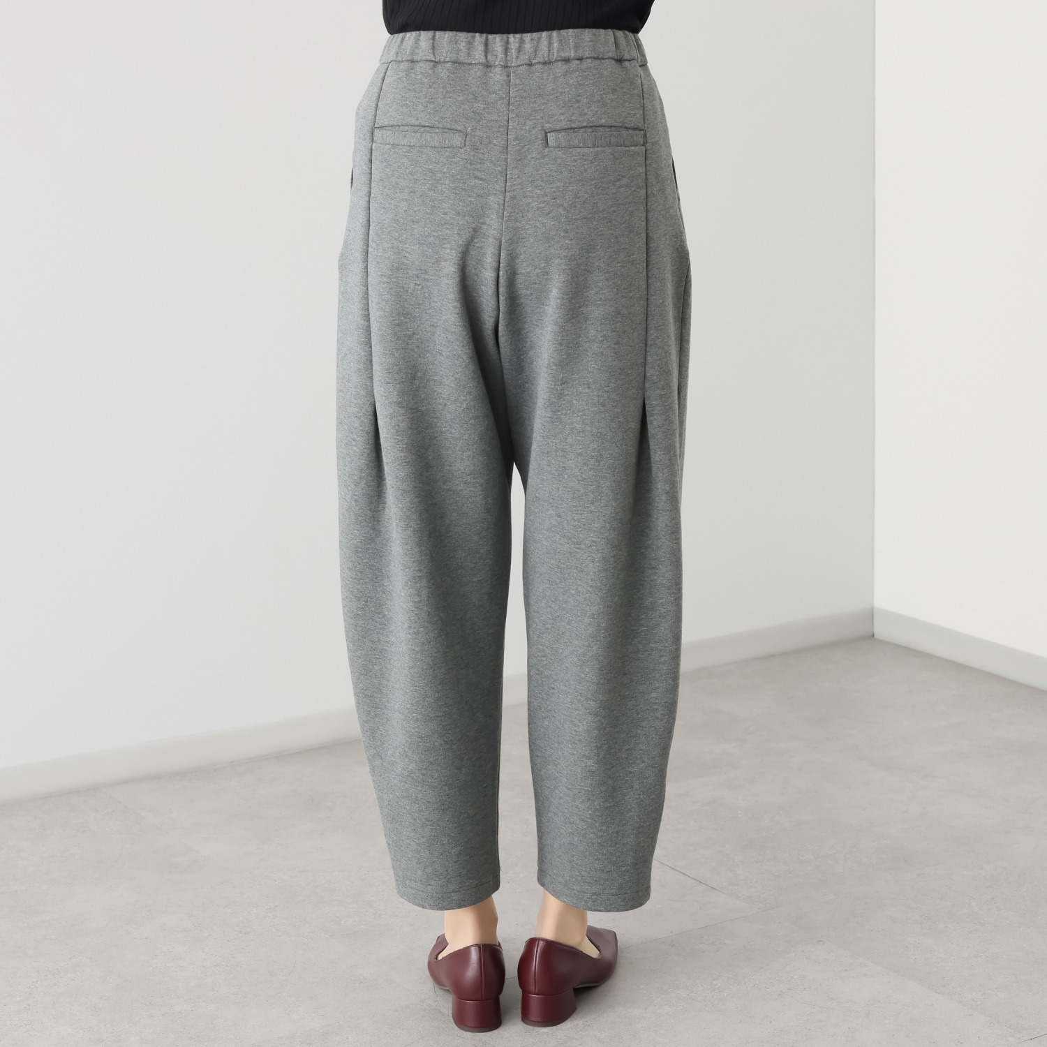 ラ　ヴァーグ　デトワール リラックスカジュアル ダンボール素材 大人のバレルシルエット パンツ