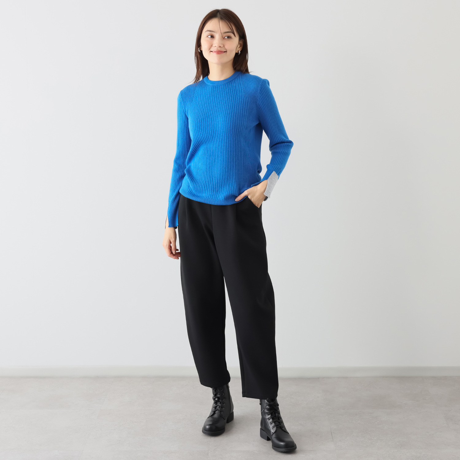 ラ　ヴァーグ　デトワール 編地の変化で スタイルアップ バイカラーが叶える リブニットプルオーバー