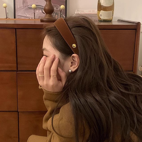 韓国トレンド 雑貨コレクション メタルポイント ベロアカチューシャ