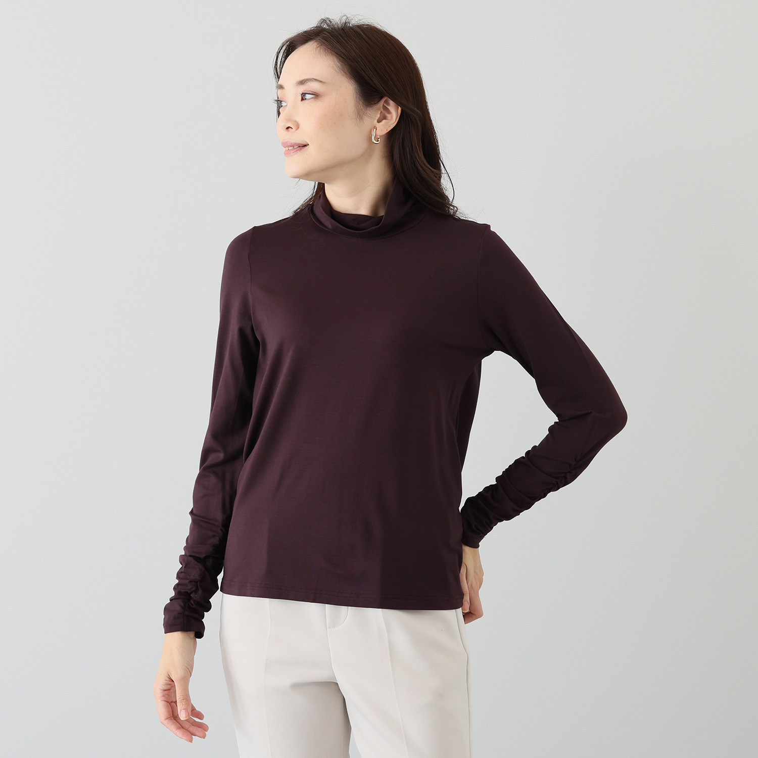 アンリック　オー　ブルー シルキーベア天竺 袖ギャザーアクセント ハイネックプルオーバー