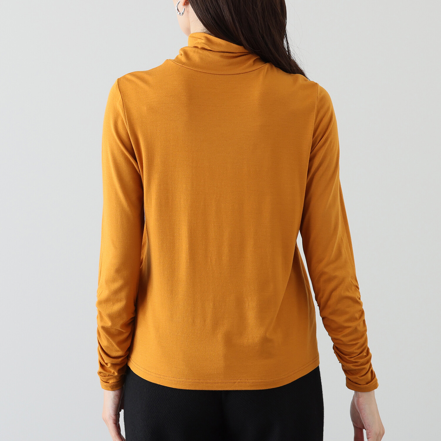 アンリック　オー　ブルー シルキーベア天竺 袖ギャザーアクセント ハイネックプルオーバー