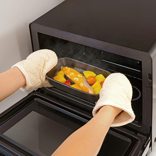 マジカリーノ レンジで発熱する角形皿 ＜ロング＞