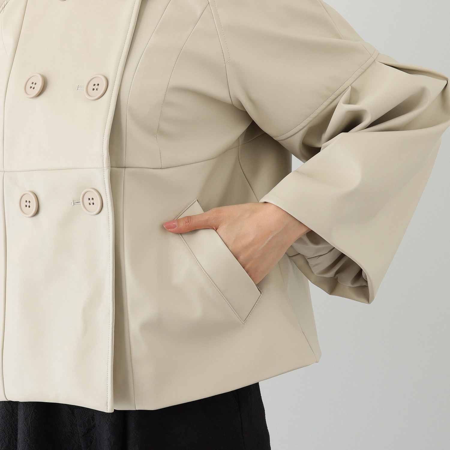 ブルーコレクション しなやかに！華やかに！ フェイクレザー ダブルブレスト ミドルジャケット