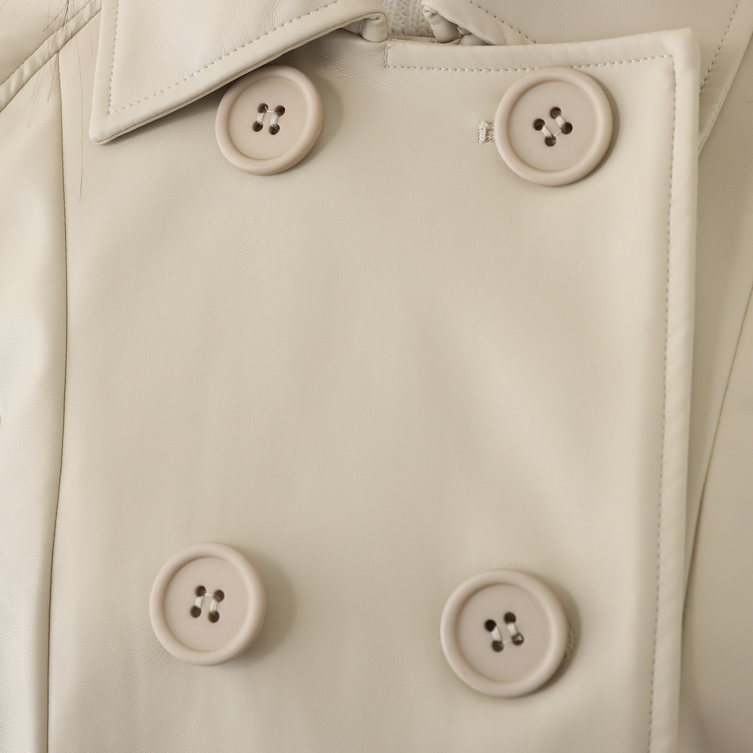 ブルーコレクション しなやかに！華やかに！ フェイクレザー ダブルブレスト ミドルジャケット