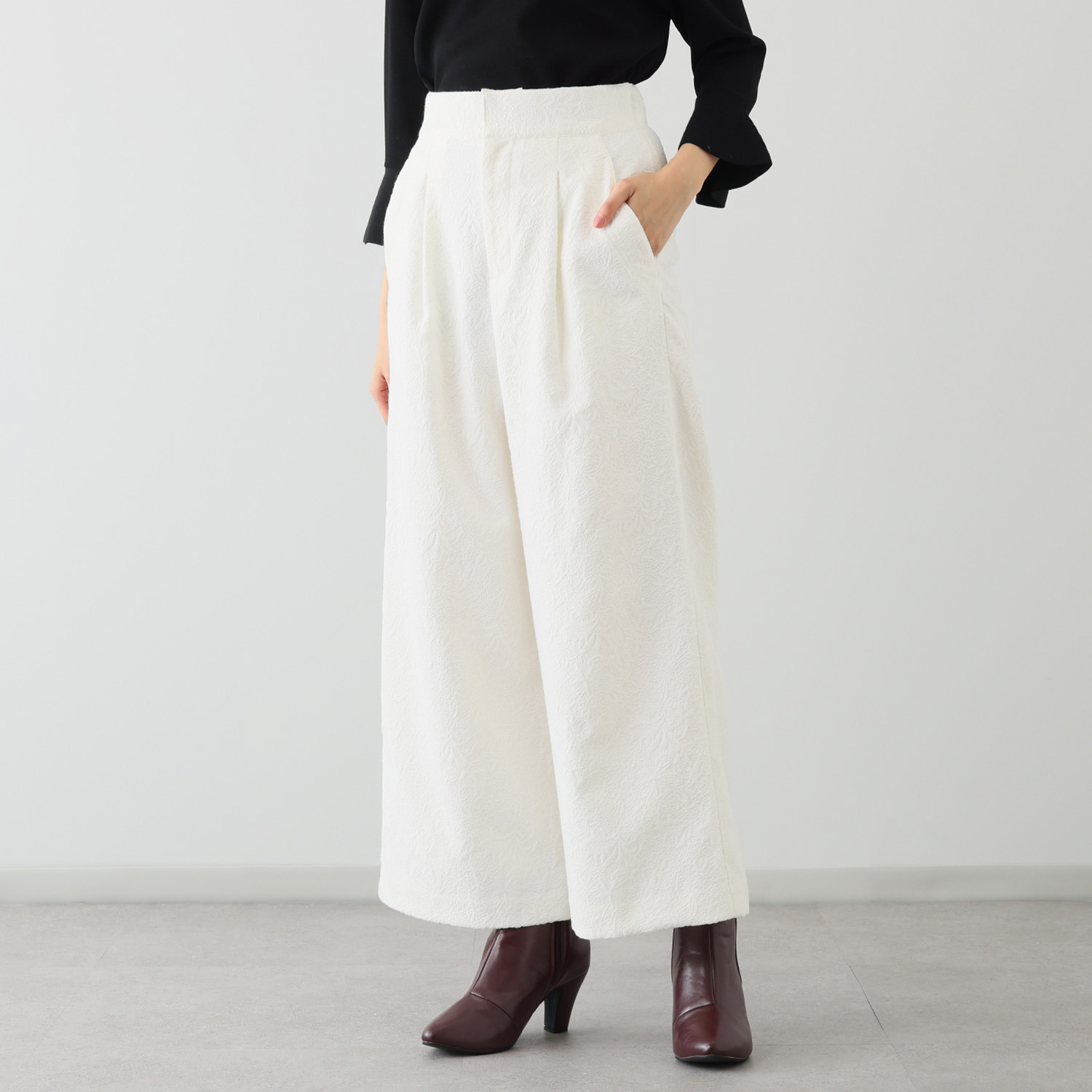 ブルーコレクション ボタニカル柄 ストレッチジャガード セミワイドパンツ