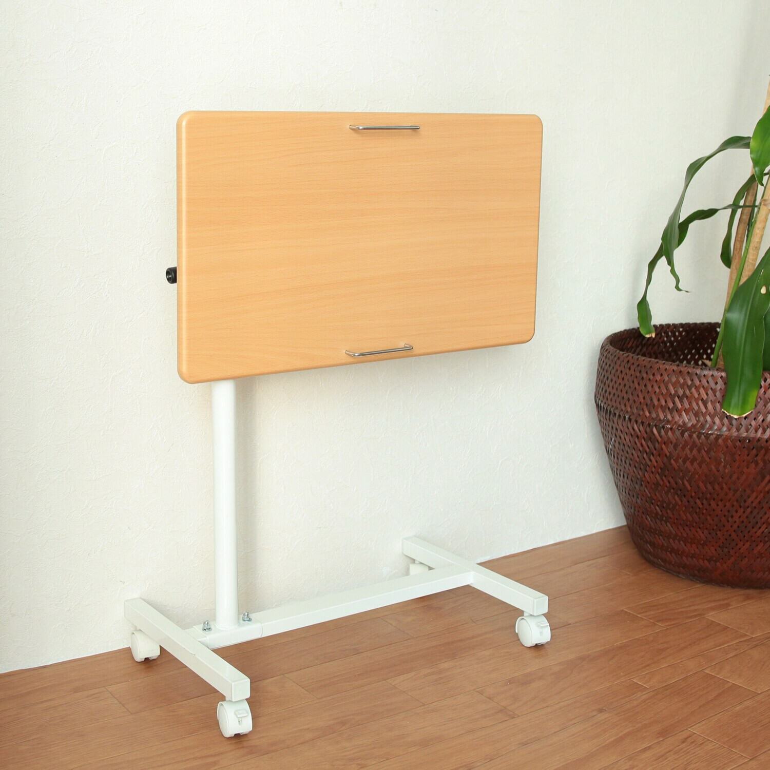 天板角度＆ 高さが調整できる マルチテーブル