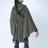 キョウコ　ヒガ フード付 マント風コート “羽織るブランケット”