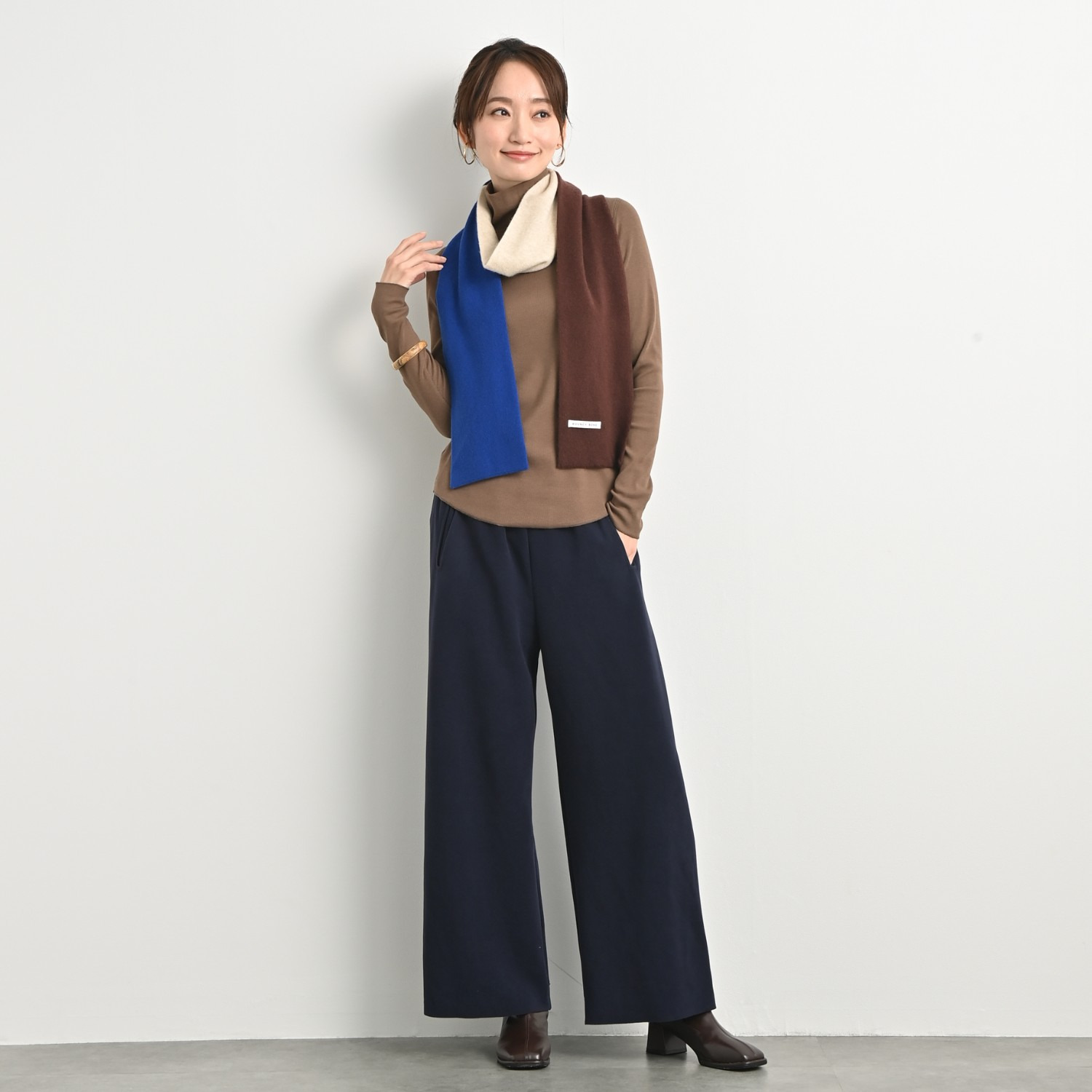 ＢＯＵＮＣＹ　ＢＯＮＤ 内モンゴル産 カシミヤ１００％ トリコロールデザイン ナローマフラー