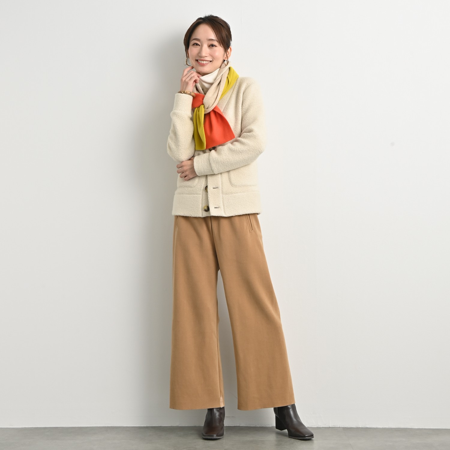 ＢＯＵＮＣＹ　ＢＯＮＤ 内モンゴル産 カシミヤ１００％ トリコロールデザイン ナローマフラー