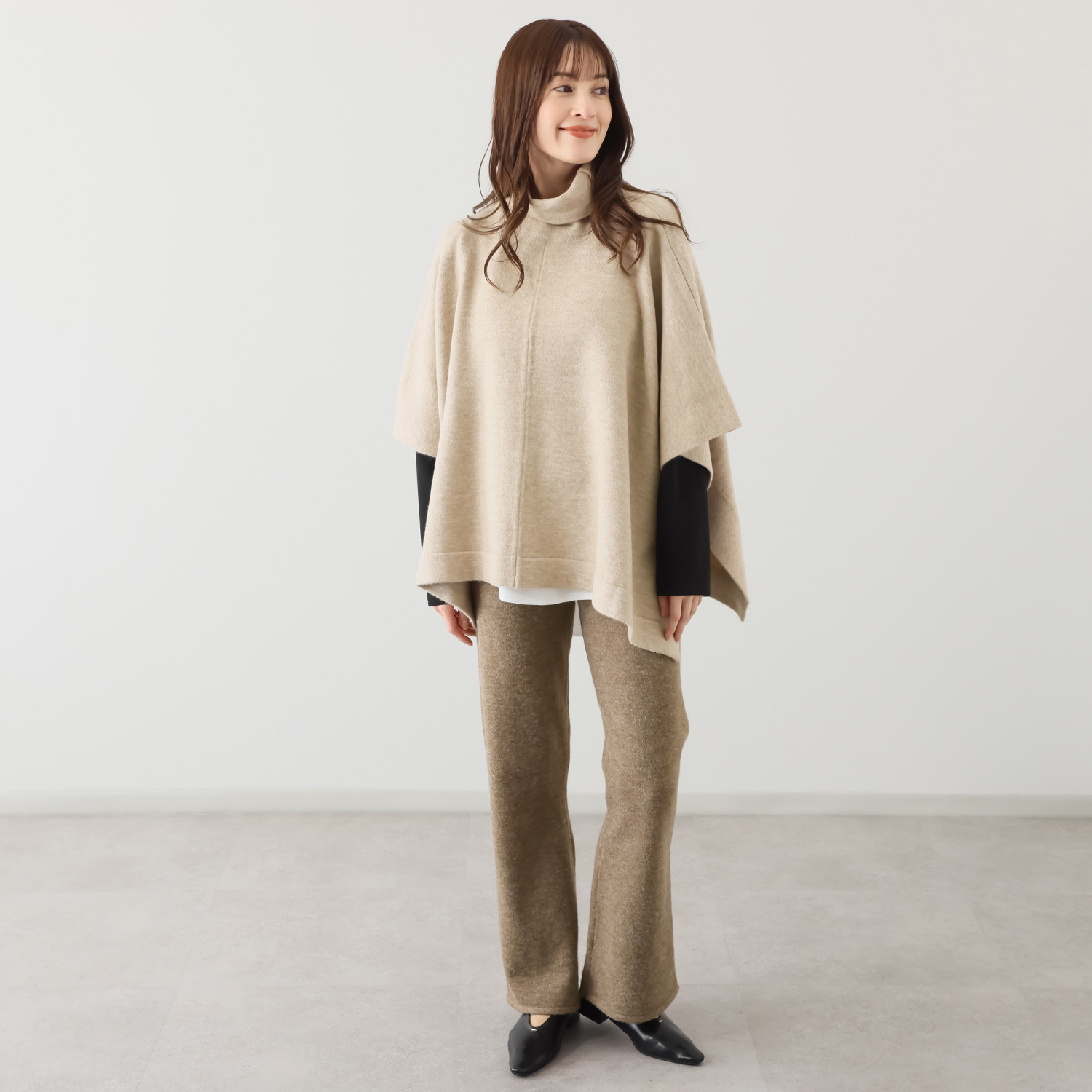 チーロ コンフォート ニットポンチョ