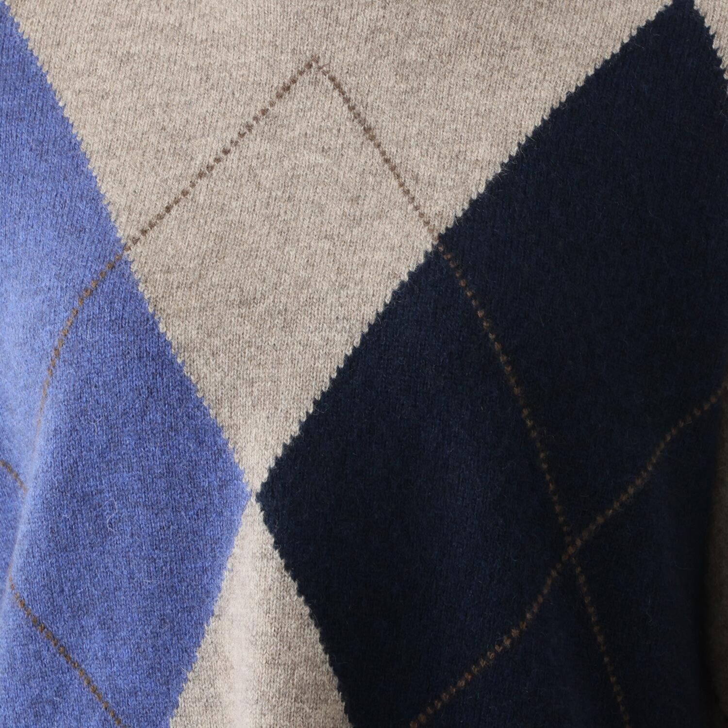 アズイズ　ビーマイセルフ バイ　ネイチャーズ モンゴルヤク サムホール付 アーガイル柄プルオーバー