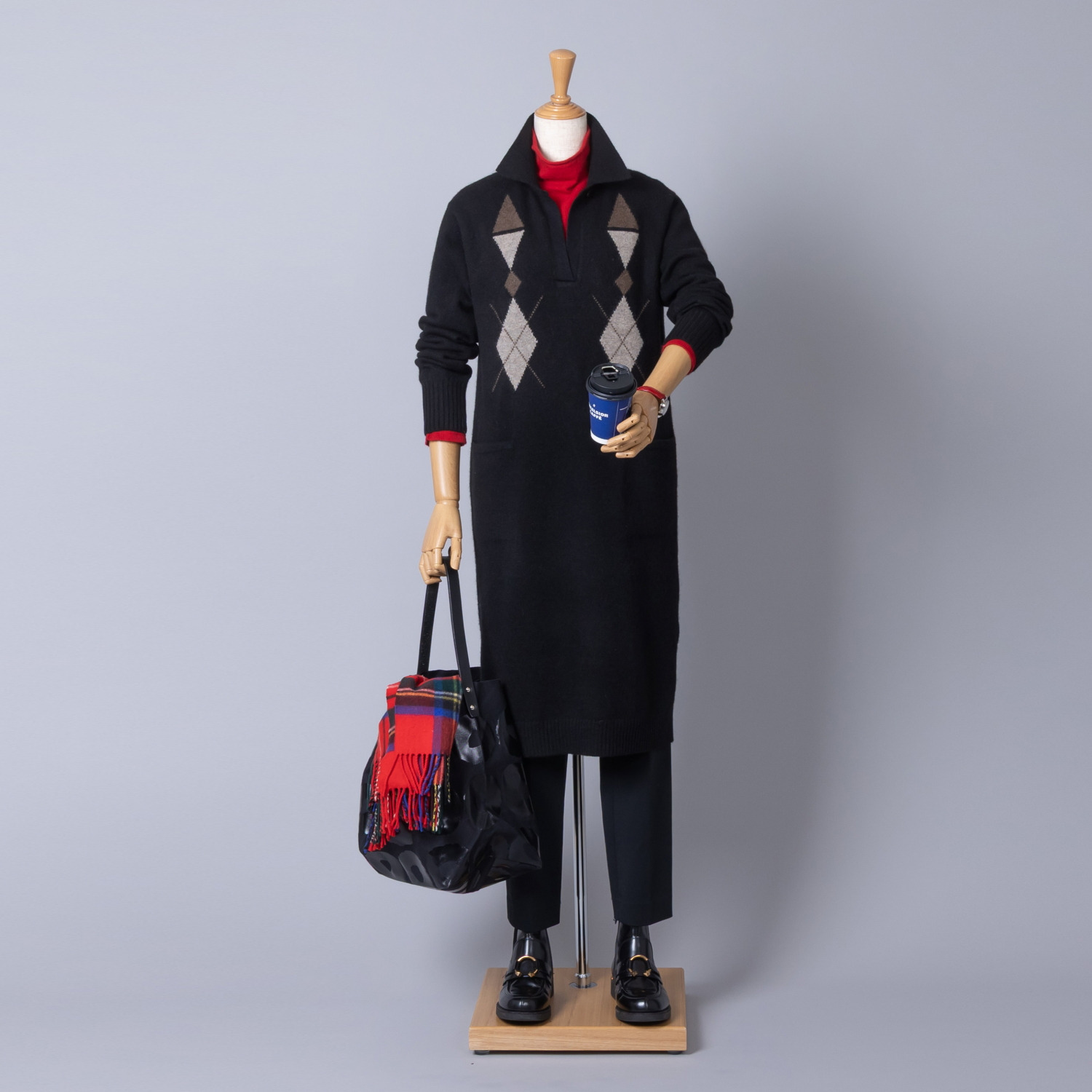 アズイズ　ビーマイセルフ バイ　ネイチャーズ モンゴルヤク インターシャ柄 襟付ワンピース