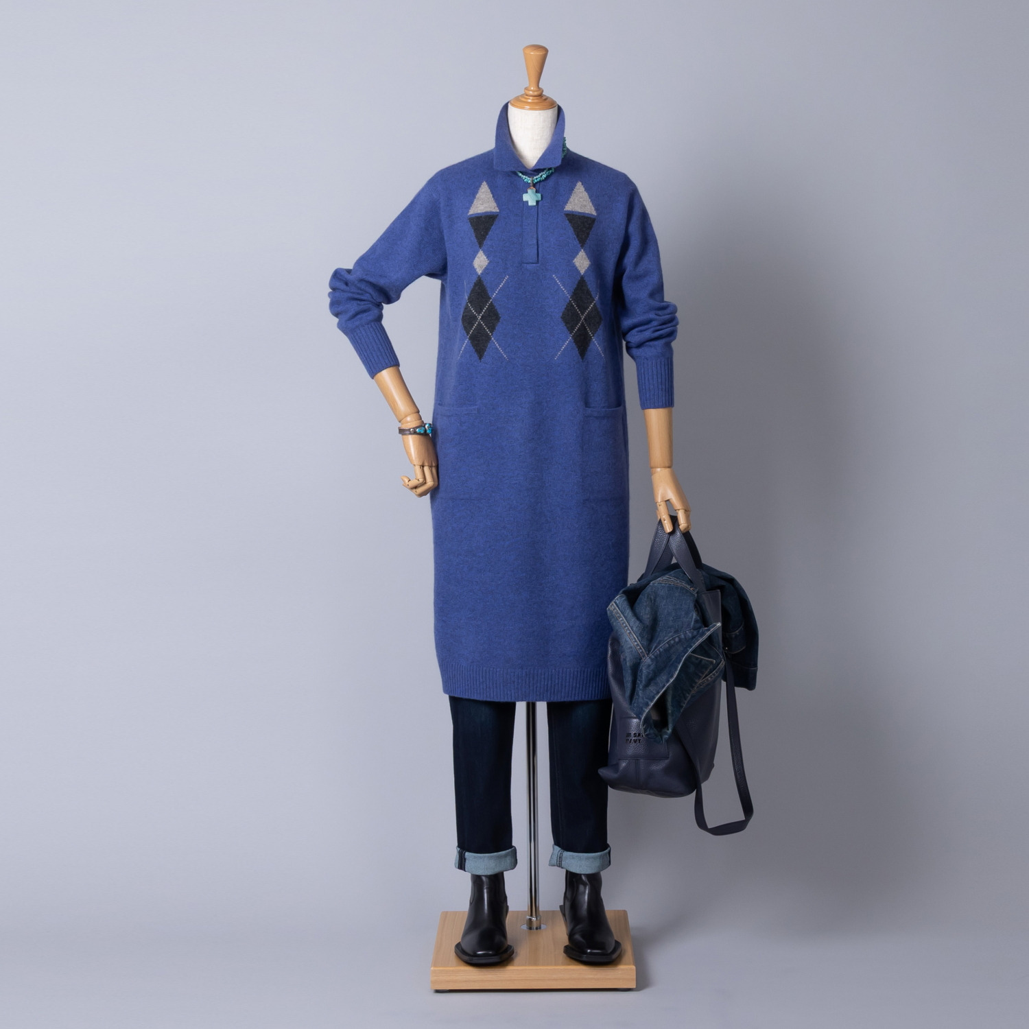 アズイズ　ビーマイセルフ バイ　ネイチャーズ モンゴルヤク インターシャ柄 襟付ワンピース