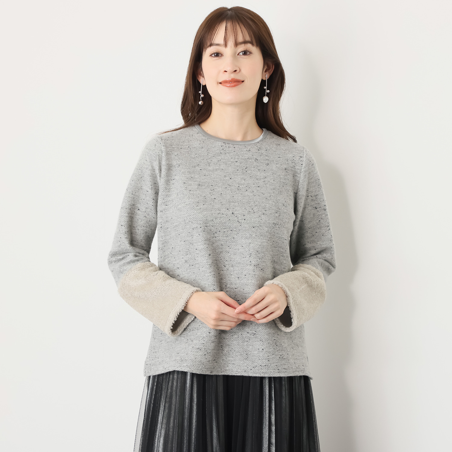 リサリサ ウール混インレー 袖ボア切替 デザインプルオーバー