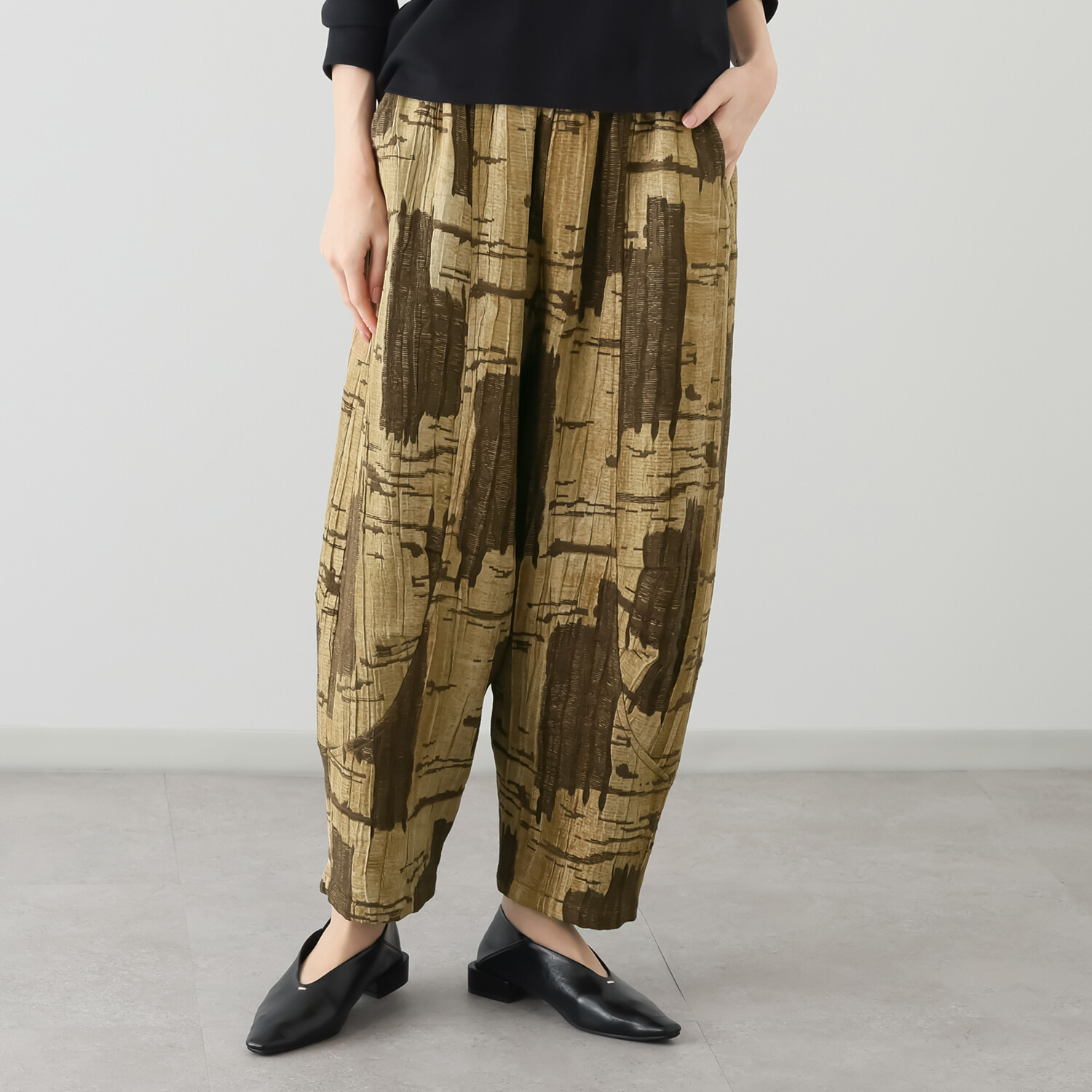 ヨシヨシ バイ　ピージェイ 異素材切替 ワイドテーパード デザインパンツ