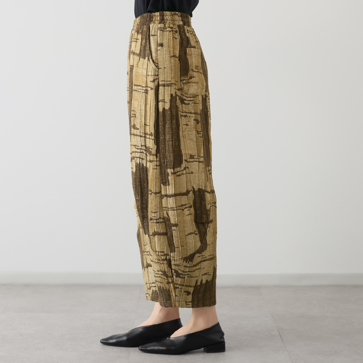 ヨシヨシ バイ　ピージェイ 異素材切替 ワイドテーパード デザインパンツ