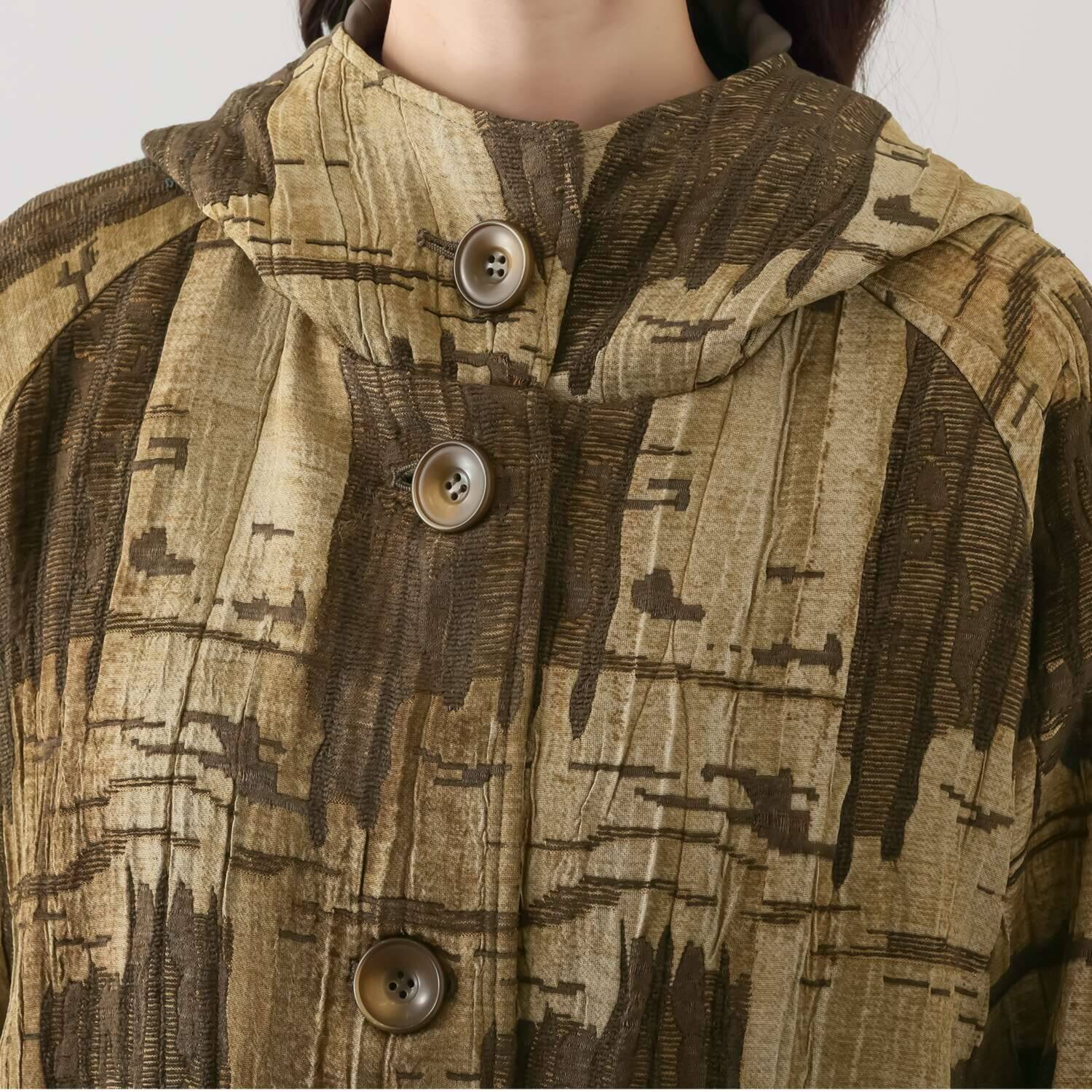 ヨシヨシ バイ　ピージェイ 異素材切替 リラックスシルエット デザインフード付コート