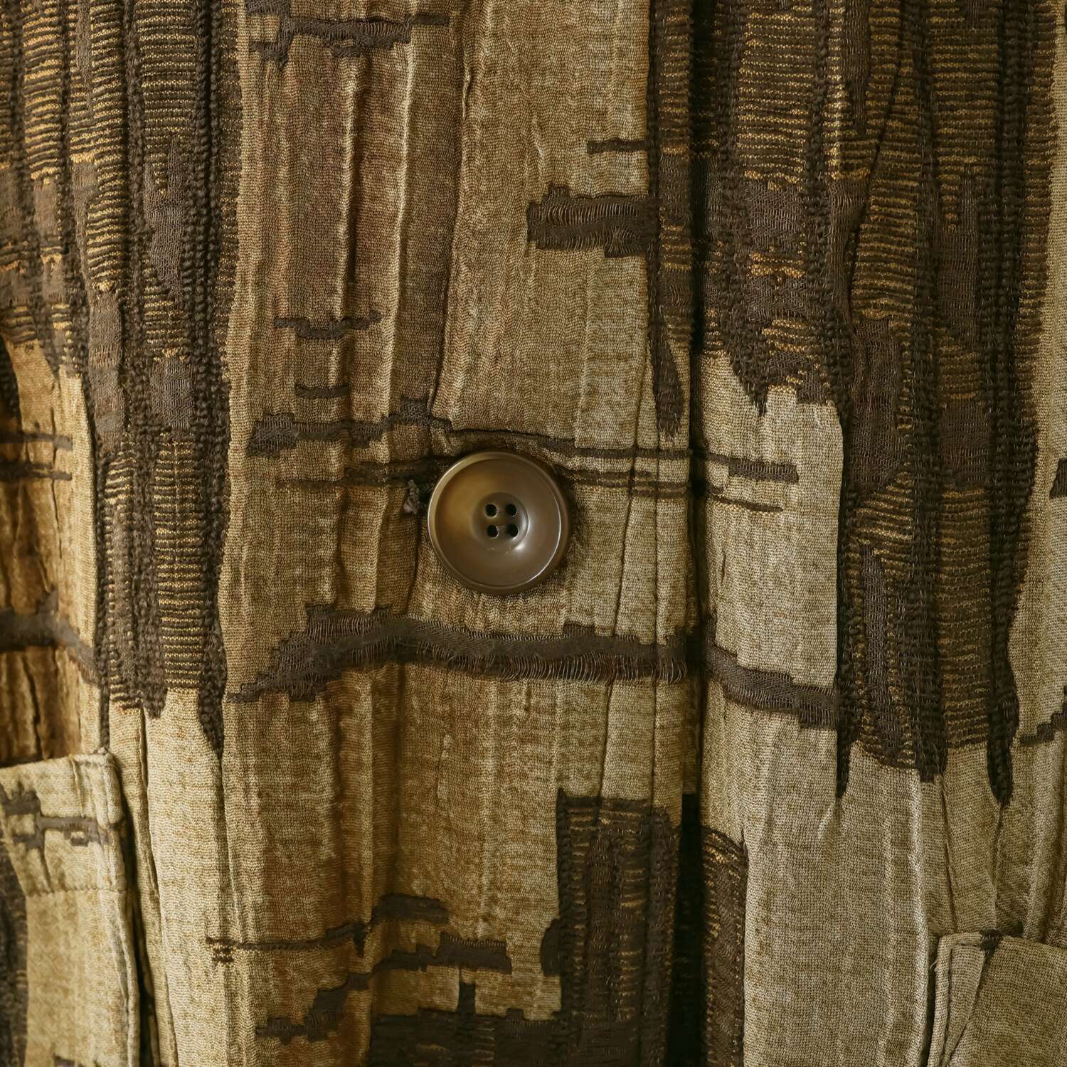 ヨシヨシ バイ　ピージェイ 異素材切替 リラックスシルエット デザインフード付コート