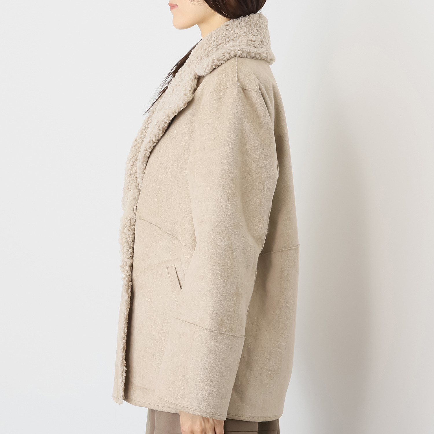 ゼラールスポーツ フェイクムートン リバーシブルで楽しめる ファー切替デザイン ピーコート