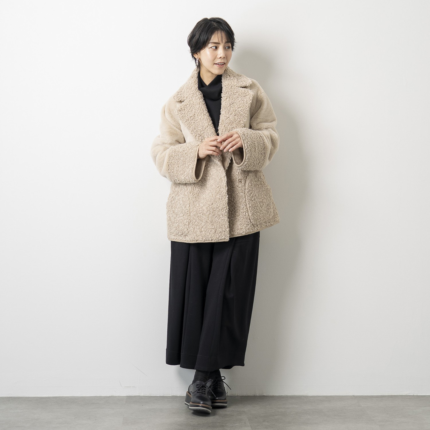 ゼラールスポーツ フェイクムートン リバーシブルで楽しめる ファー切替デザイン ピーコート