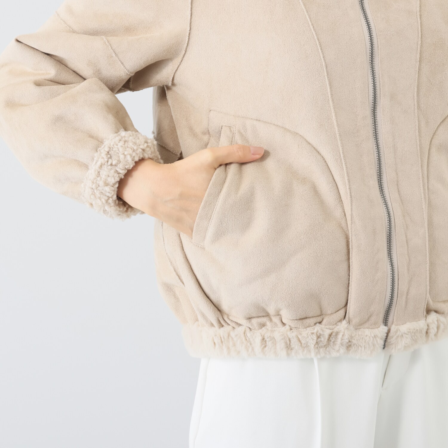 ゼラールスポーツ フェイクムートン リバーシブルで楽しめる ファー切替デザイン 裾ギャザー フーディーブルゾン