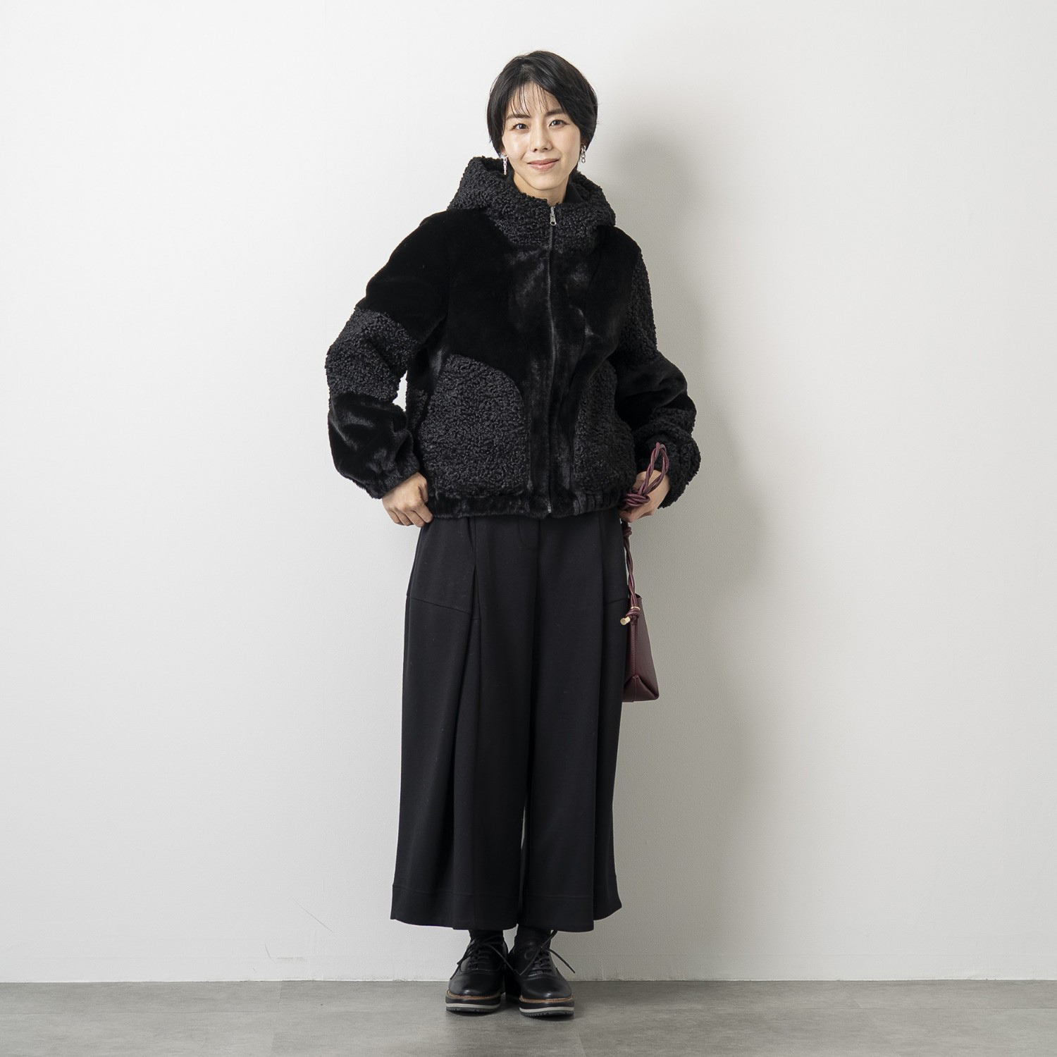 ゼラールスポーツ フェイクムートン リバーシブルで楽しめる ファー切替デザイン 裾ギャザー フーディーブルゾン