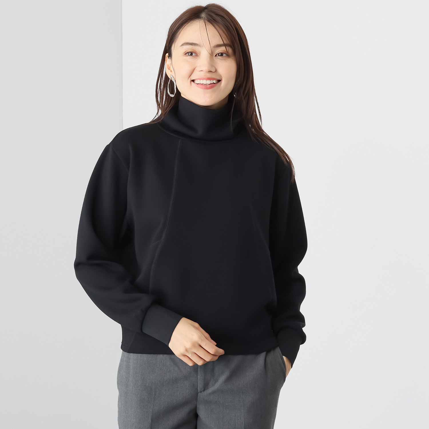 ゼラールスポーツ ファインループジャージー ふんわりハイネック フォルムデザイン プルオーバー