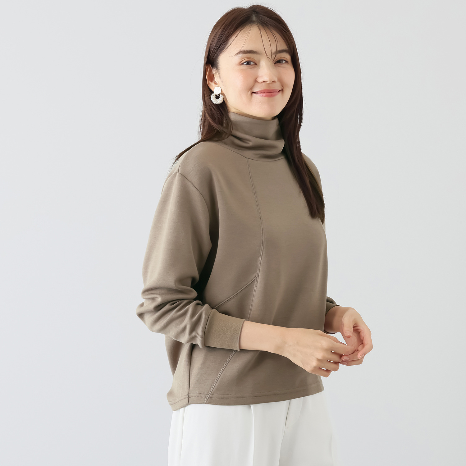 ゼラールスポーツ ファインループジャージー ふんわりハイネック フォルムデザイン プルオーバー