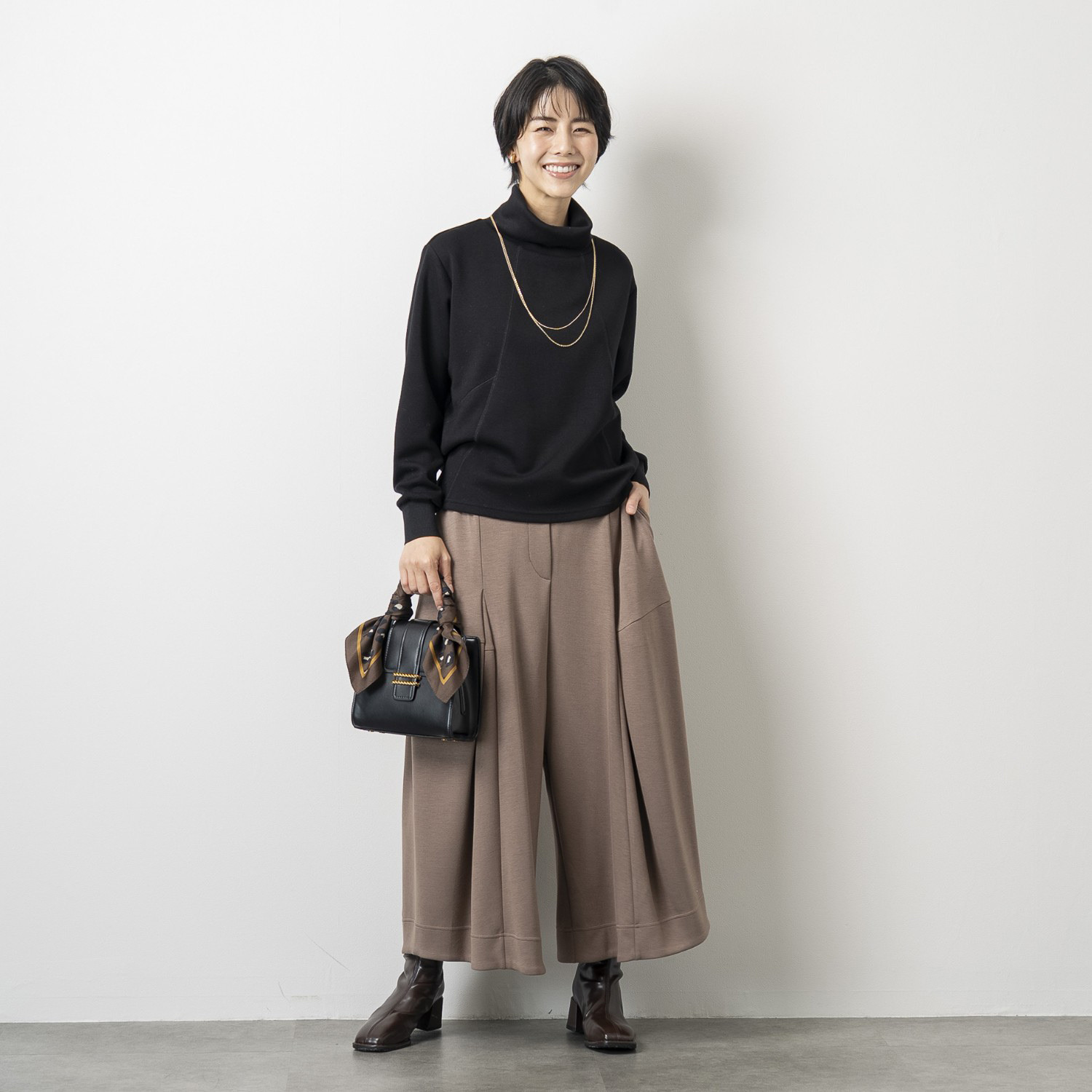 ゼラールスポーツ ファインループジャージー ふんわりハイネック フォルムデザイン プルオーバー