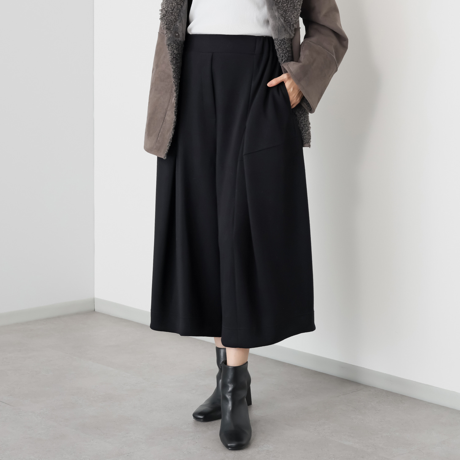 ゼラールスポーツ ファインループジャージー タックアクセント バレルデザインパンツ