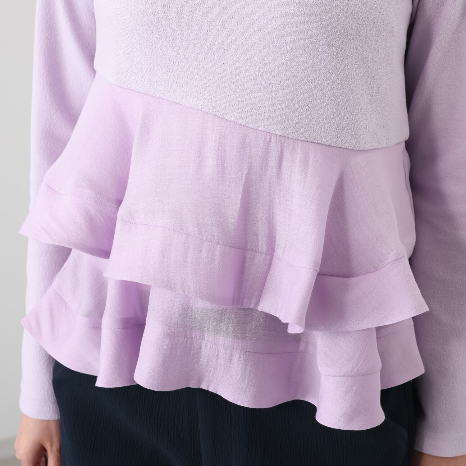 キリ　エ　キリ 異素材切替 ペプラムデザイン プルオーバー