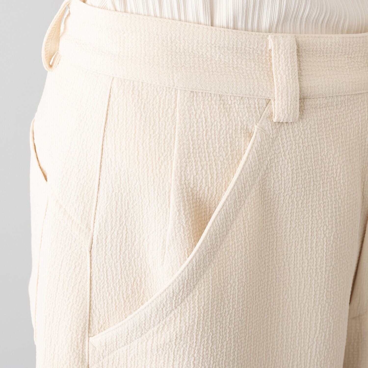 キリ　エ　キリ ふくれジョーゼット バレルシルエット パンツ