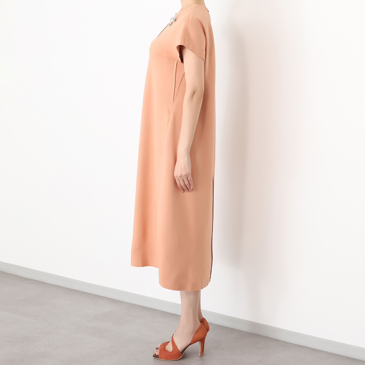 キリ　エ　キリ ブローチ付 ソフトカットソー ジャンパードレス