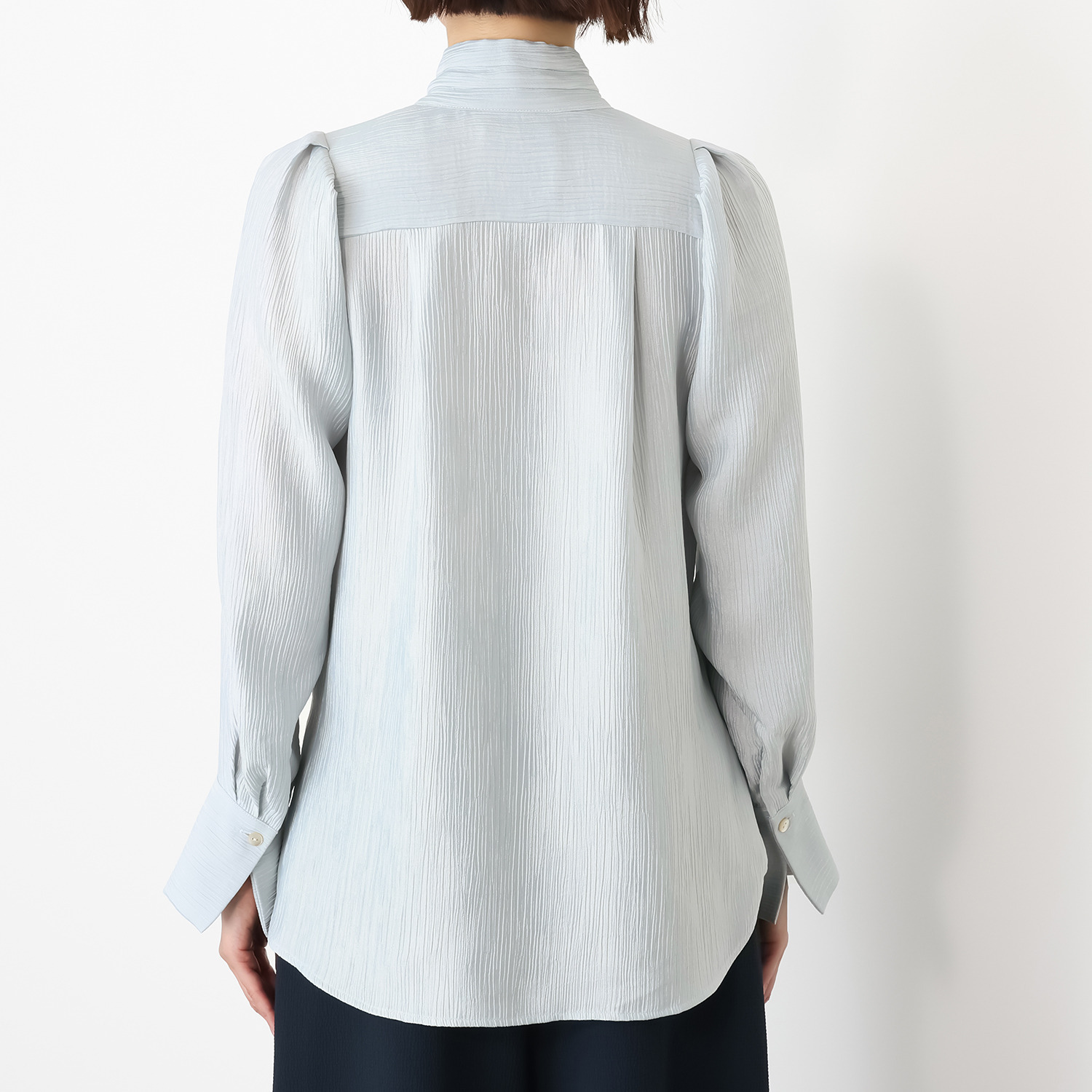 キリ　エ　キリ 楊柳シャインマテリアル ボウタイ付 ブラウス