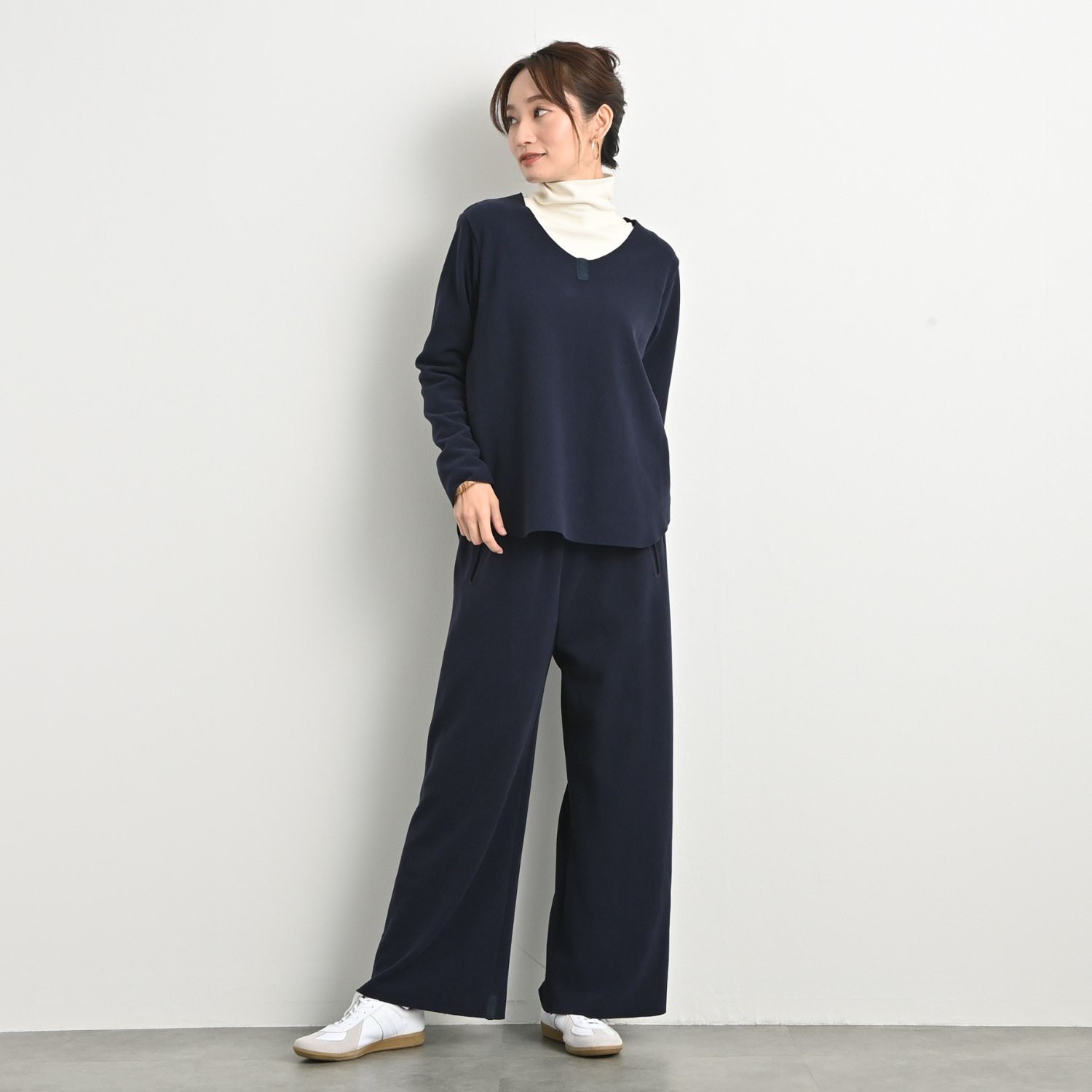 ＢＯＵＮＣＹ　ＢＯＮＤ もちもち＆なめらか ビロードジャージー ラウンドヘムプルオーバー