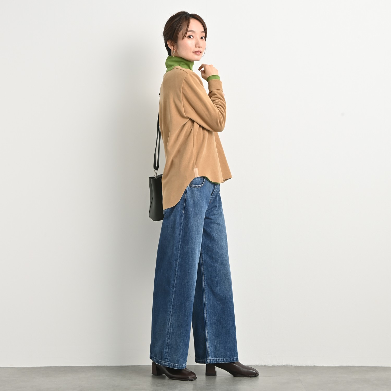 ＢＯＵＮＣＹ　ＢＯＮＤ もちもち＆なめらか ビロードジャージー ラウンドヘムプルオーバー