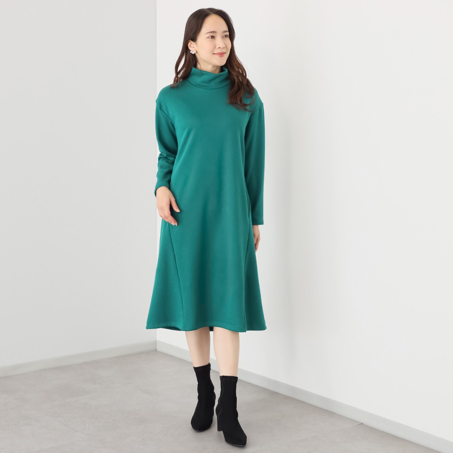 ココンライフ　ドゥ 吸湿発熱・吸放湿 ふんわり裏ジャギー Ａライン切替ワンピース