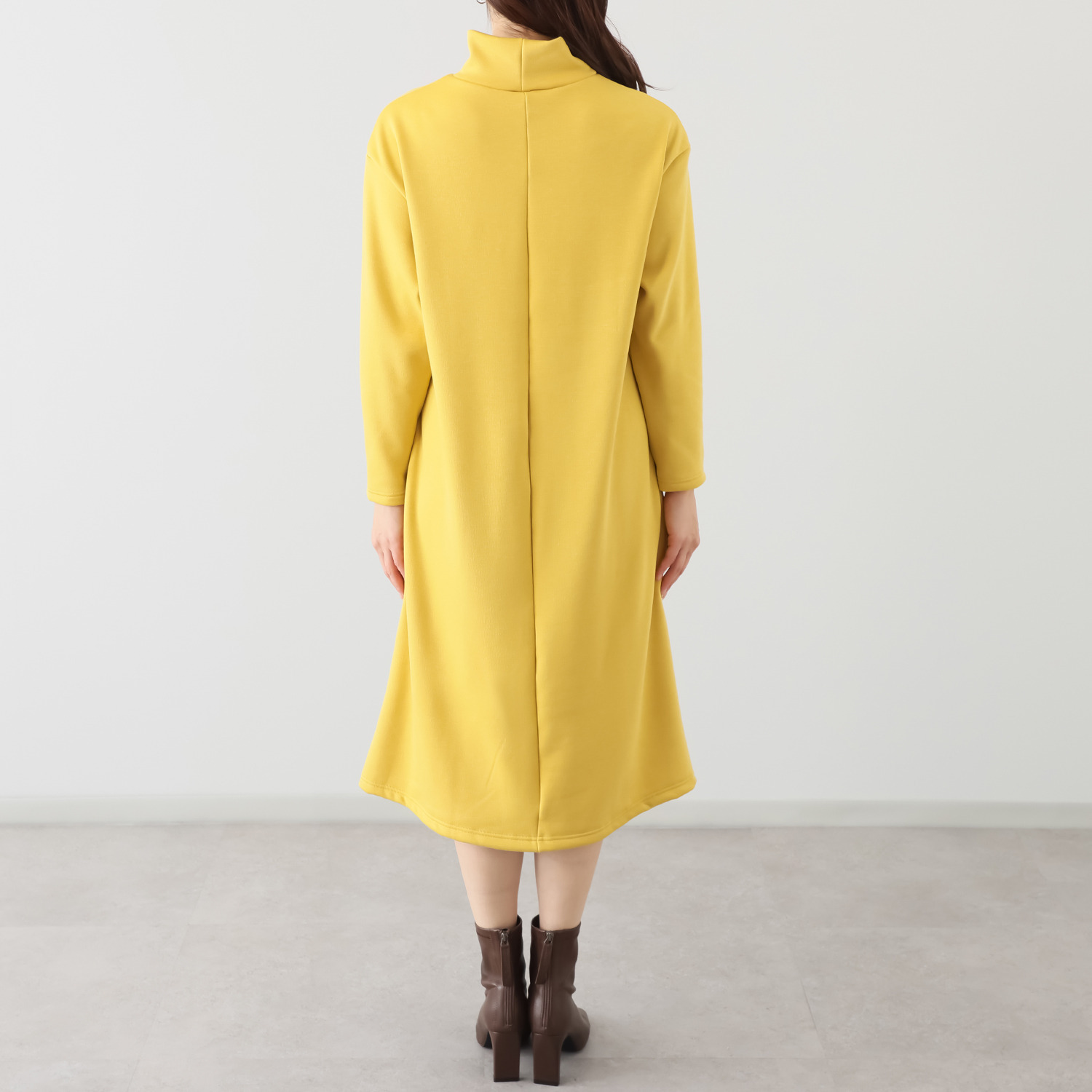 ココンライフ　ドゥ 吸湿発熱・吸放湿 ふんわり裏ジャギー Ａライン切替ワンピース