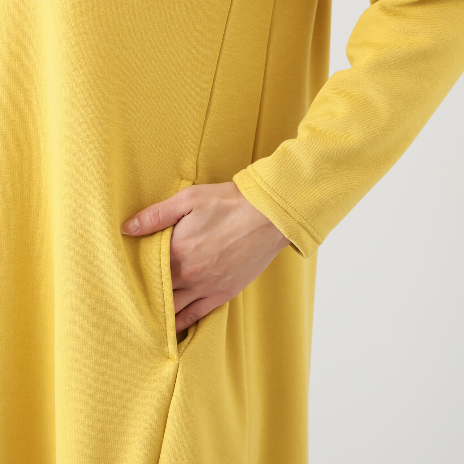 ココンライフ　ドゥ 吸湿発熱・吸放湿 ふんわり裏ジャギー Ａライン切替ワンピース