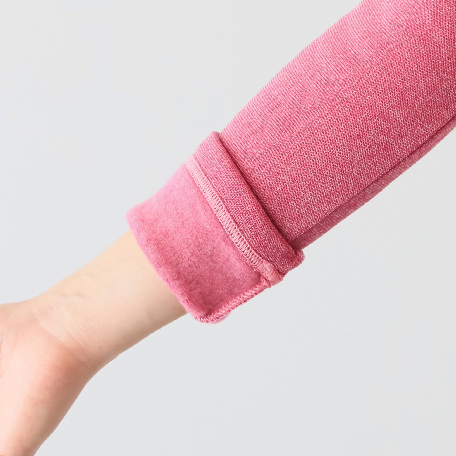 ココンライフ　ドゥ 吸湿発熱・吸放湿 “サーモギア” 裏起毛のびやか ボトルネックプルオーバー