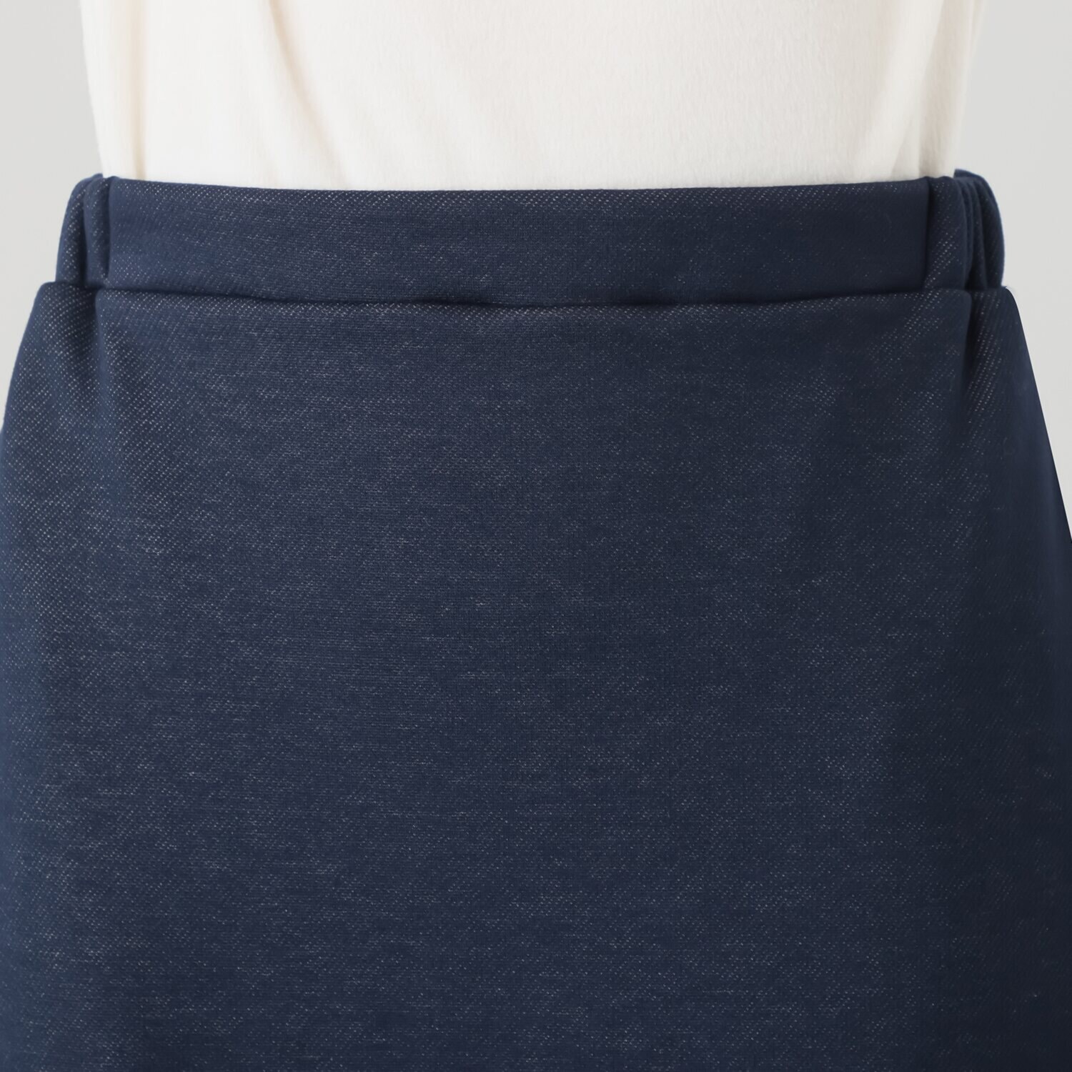 ココンライフ　ドゥ 吸湿発熱・吸放湿 “マジックエア” 裏シャギーデニム調 ロングスカート