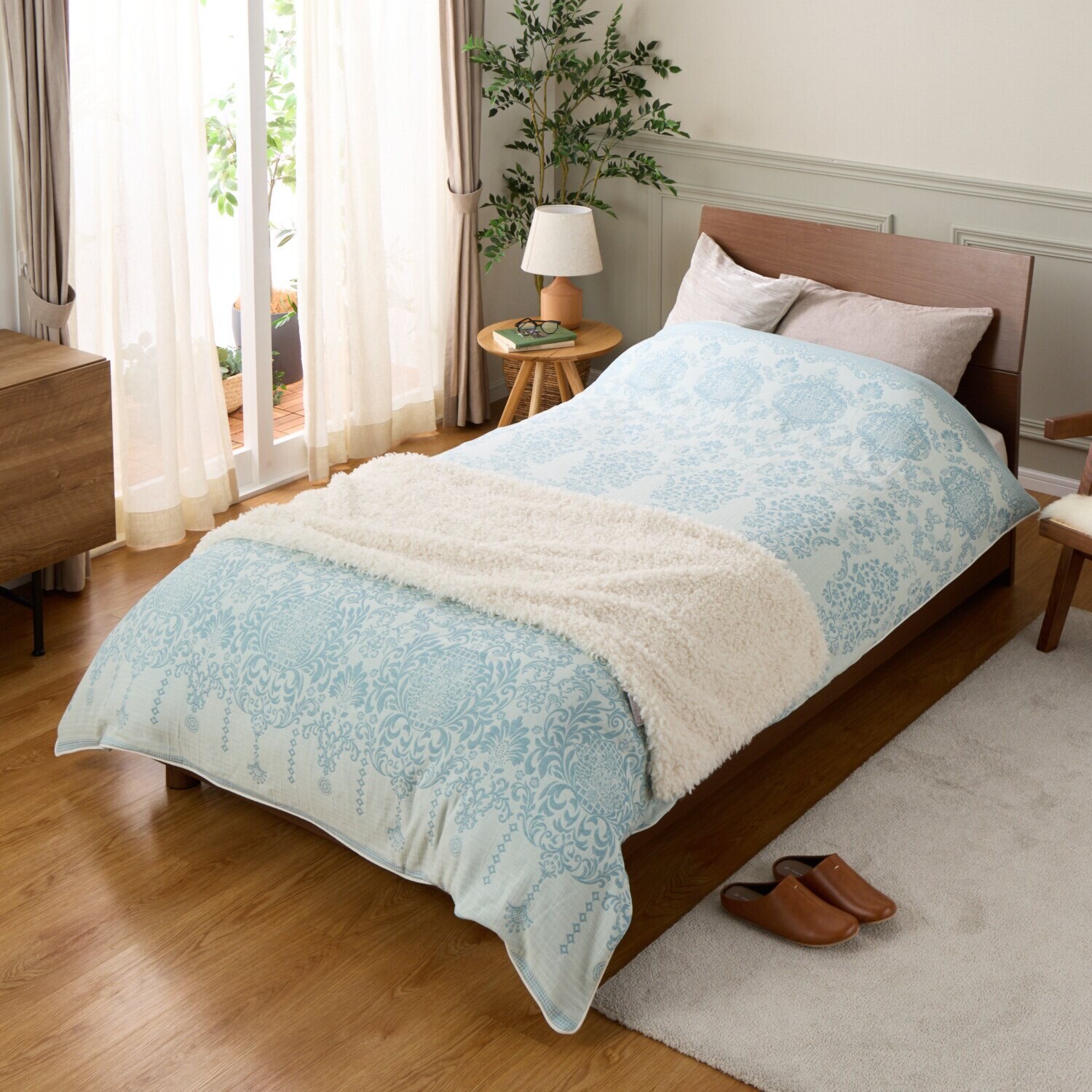 スワトウ刺しゅう協会 認定デザイン 足元スプレッド付 コットン１００％ 掛布団カバー ＜セミダブル＞