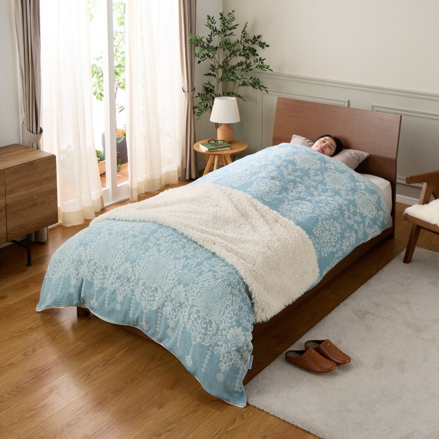 スワトウ刺しゅう協会 認定デザイン 足元スプレッド付 コットン１００％ 掛布団カバー ＜セミダブル＞